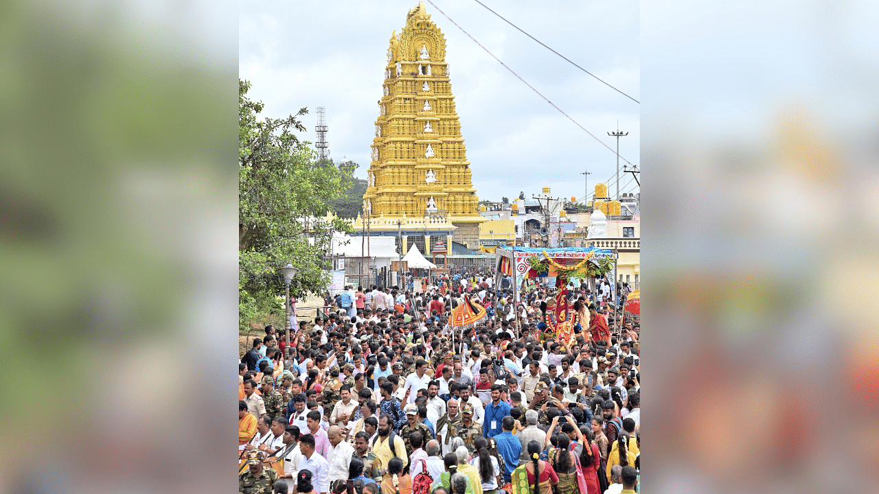 <div class="paragraphs"><p>Sri Chamundeshwari Devi temple.</p></div>